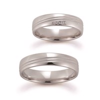 Vielsesring i hvidguld med ialt 0.023 karat diamanter | August Gerstner Vielsesringe